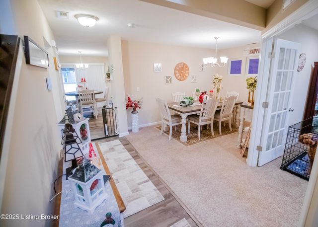 261 Boulders West Dr, Shepherdsville, KY 40165