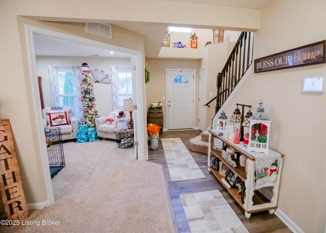 261 Boulders West Dr, Shepherdsville, KY 40165