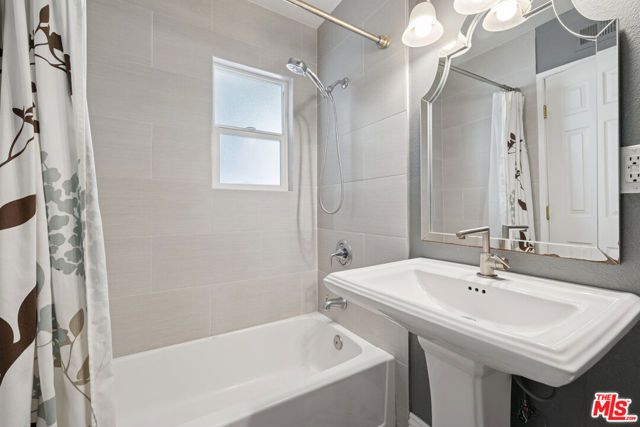 970 Calle Nogal, Thousand Oaks, CA 91360