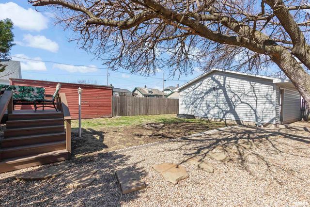 1217 W GILBERT Avenue, Peoria, IL 61604