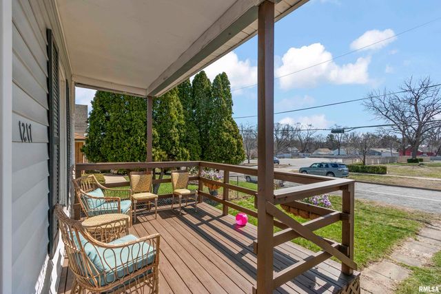 1217 W GILBERT Avenue, Peoria, IL 61604