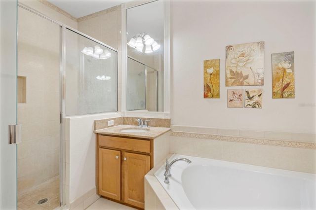 6528 HELMSLEY CIRCLE, Windermere, FL 34786