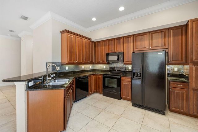 6528 HELMSLEY CIRCLE, Windermere, FL 34786