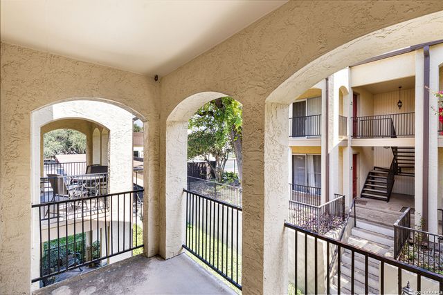 8702 Village Dr Apt 503, San Antonio, TX 78217