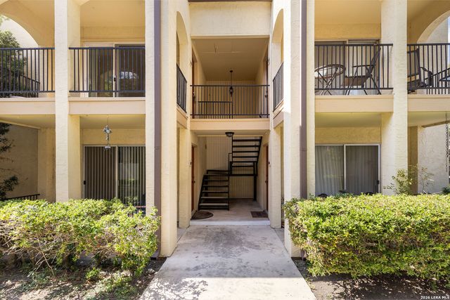 8702 Village Dr Apt 503, San Antonio, TX 78217