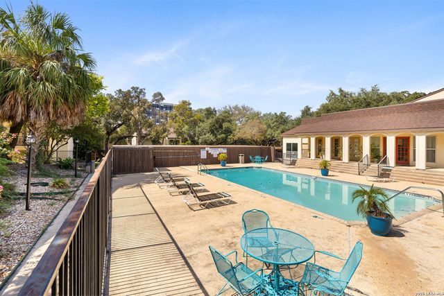 8702 Village Dr Apt 503, San Antonio, TX 78217