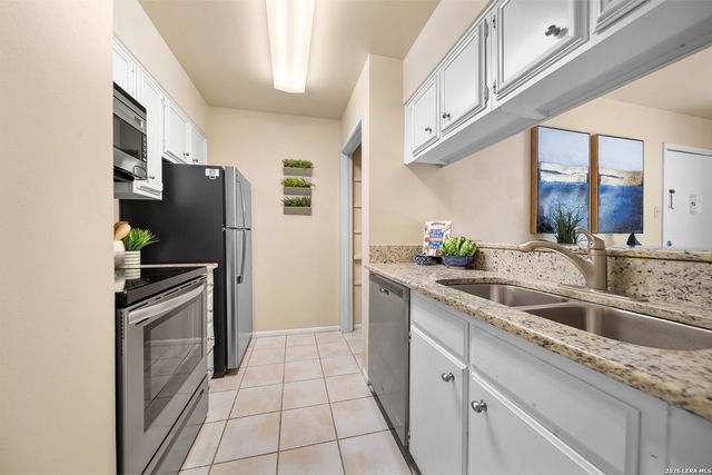 8702 Village Dr Apt 503, San Antonio, TX 78217