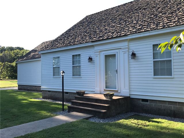 21746 Troon Lane, Siloam Springs, AR 72761