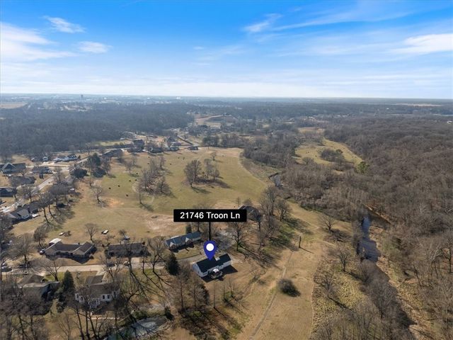 21746 Troon Lane, Siloam Springs, AR 72761