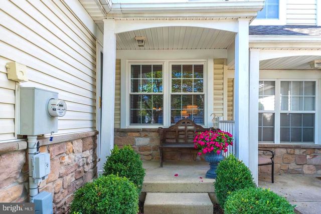 1674 ROCKCRESS DR, Jamison, PA 18929