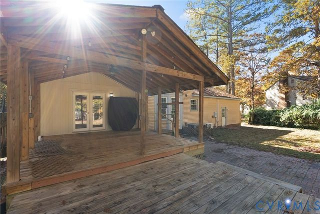 110 Arena St, Williamsburg, VA 23185