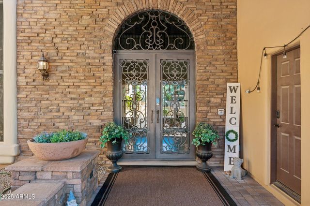 11621 S BLACKFOOT Drive, Phoenix, AZ 85044