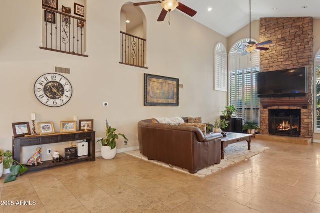 11621 S BLACKFOOT Drive, Phoenix, AZ 85044