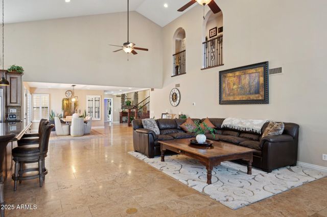 11621 S BLACKFOOT Drive, Phoenix, AZ 85044