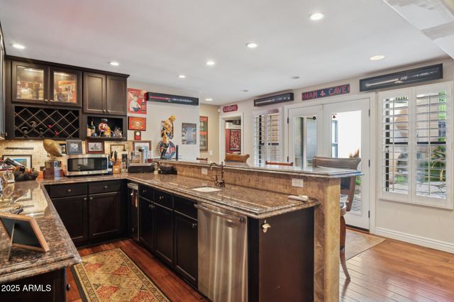 11621 S BLACKFOOT Drive, Phoenix, AZ 85044