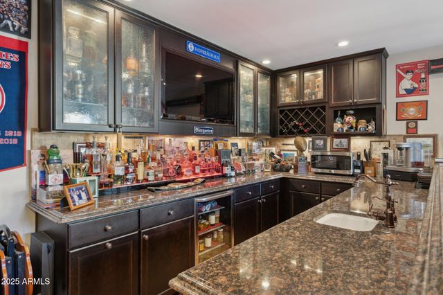 11621 S BLACKFOOT Drive, Phoenix, AZ 85044