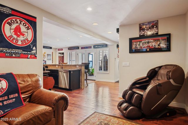 11621 S BLACKFOOT Drive, Phoenix, AZ 85044