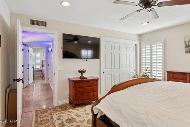 11621 S BLACKFOOT Drive, Phoenix, AZ 85044