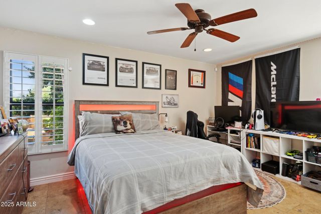 11621 S BLACKFOOT Drive, Phoenix, AZ 85044