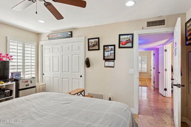 11621 S BLACKFOOT Drive, Phoenix, AZ 85044