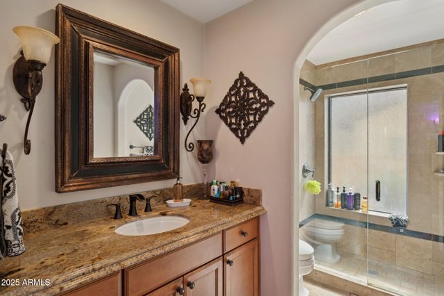 11621 S BLACKFOOT Drive, Phoenix, AZ 85044