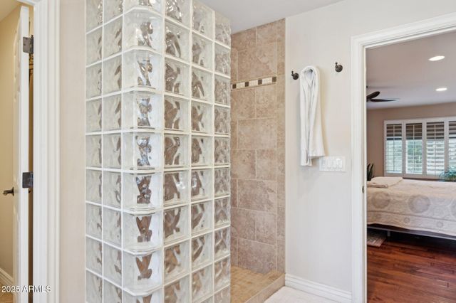 11621 S BLACKFOOT Drive, Phoenix, AZ 85044