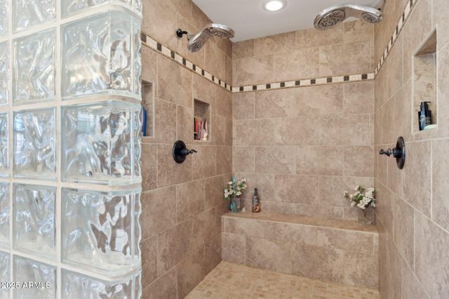 11621 S BLACKFOOT Drive, Phoenix, AZ 85044