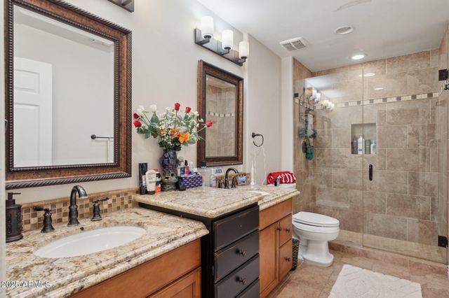 11621 S BLACKFOOT Drive, Phoenix, AZ 85044