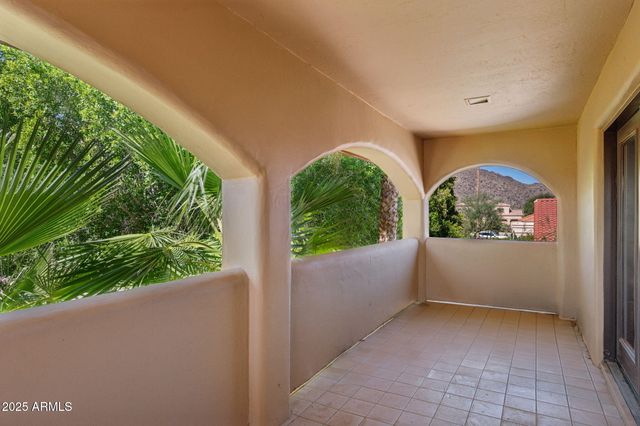 11621 S BLACKFOOT Drive, Phoenix, AZ 85044