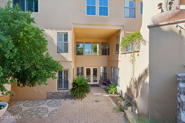 11621 S BLACKFOOT Drive, Phoenix, AZ 85044