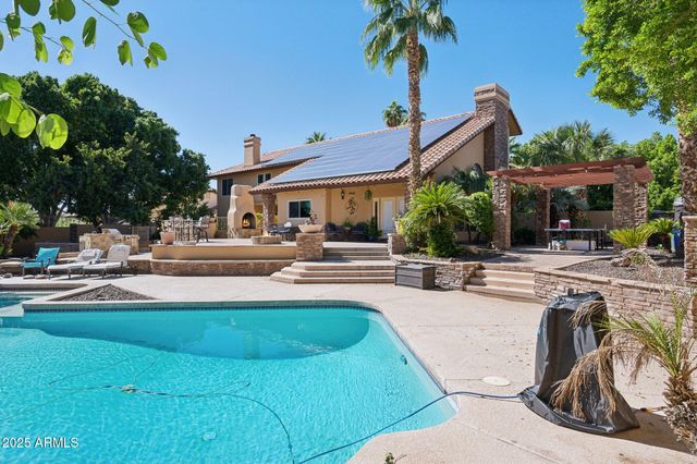 11621 S BLACKFOOT Drive, Phoenix, AZ 85044