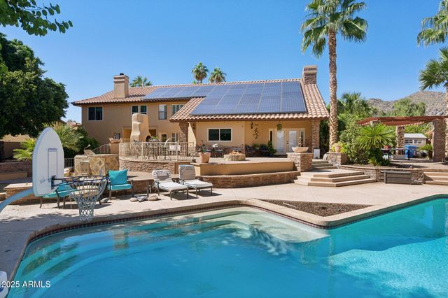 11621 S BLACKFOOT Drive, Phoenix, AZ 85044