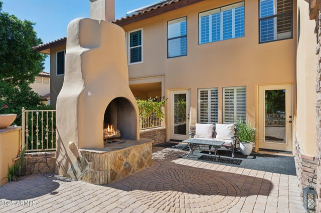 11621 S BLACKFOOT Drive, Phoenix, AZ 85044