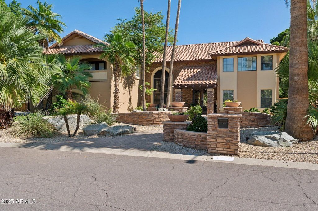 11621 S BLACKFOOT Drive, Phoenix, AZ 85044 — photo 2