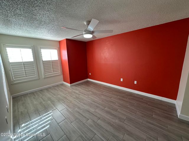 4740 Lake Waterford Way 3-112, Melbourne, FL 32901