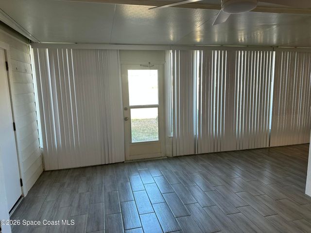 4740 Lake Waterford Way 3-112, Melbourne, FL 32901