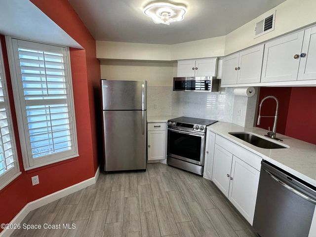 4740 Lake Waterford Way 3-112, Melbourne, FL 32901