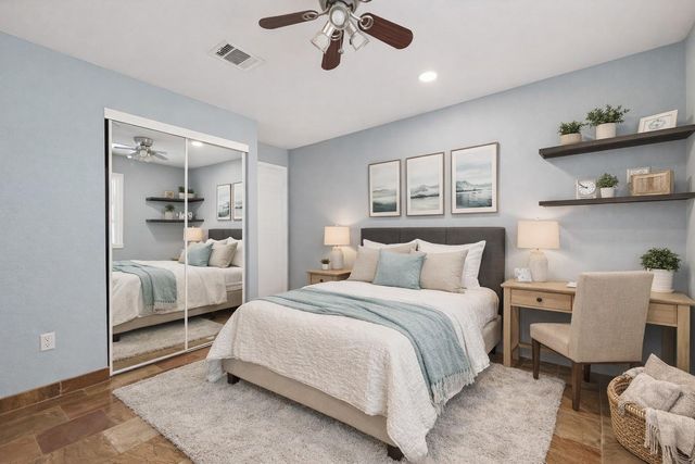 1142 Pinecroft Drive, Sugar Land, TX 77498