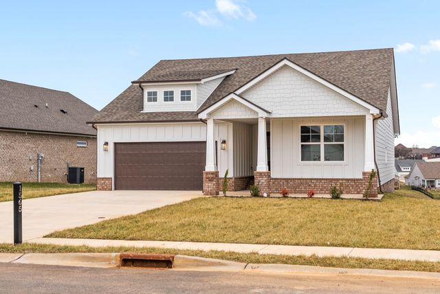 907 Bankside Dr, Clarksville, TN 37043