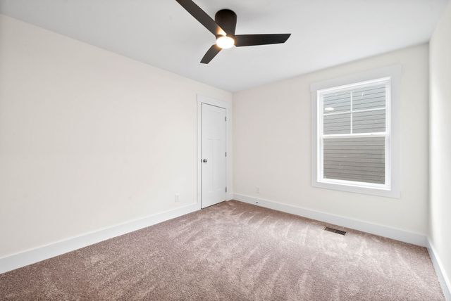 907 Bankside Dr, Clarksville, TN 37043