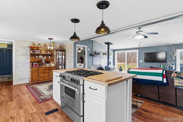 8311 State Road, Shiawassee Township, MI 48414