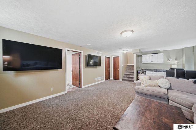 6561 S 32Nd Street, Lincoln, NE 68516