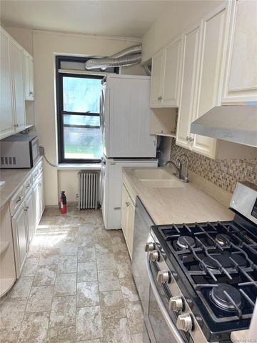 22-27 76 Street B2, East Elmhurst, NY 11370