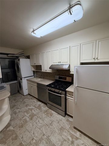 22-27 76 Street B2, East Elmhurst, NY 11370
