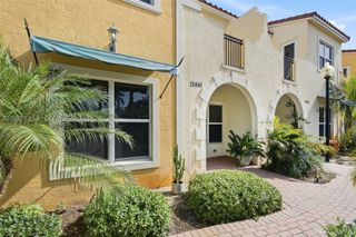 12441 NW 18th Ct, Pembroke Pines, FL 33028