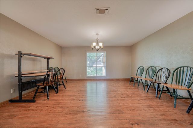 1006 Rikkity Lane, Mt Pleasant, TX 75455