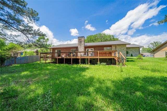 1006 Rikkity Lane, Mt Pleasant, TX 75455
