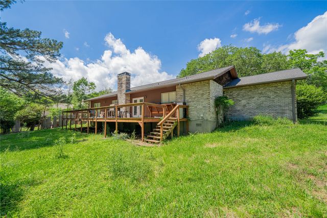 1006 Rikkity Lane, Mt Pleasant, TX 75455