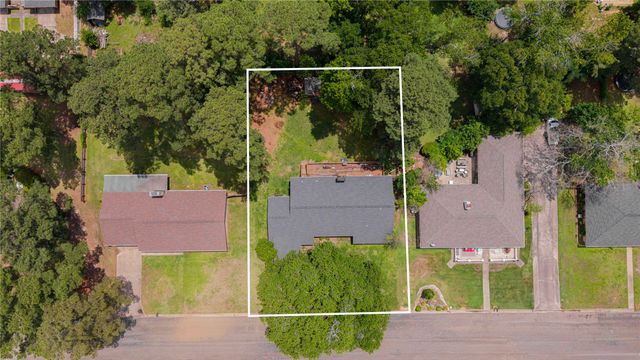 1006 Rikkity Lane, Mt Pleasant, TX 75455