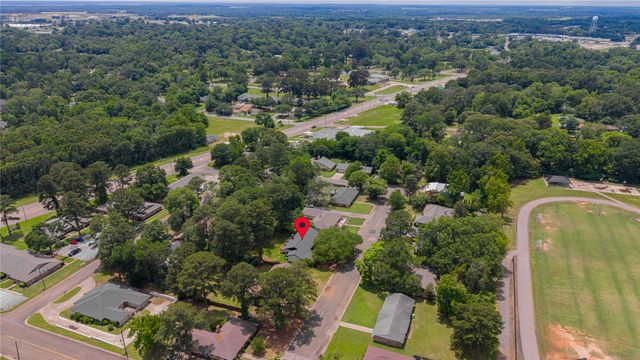 1006 Rikkity Lane, Mt Pleasant, TX 75455